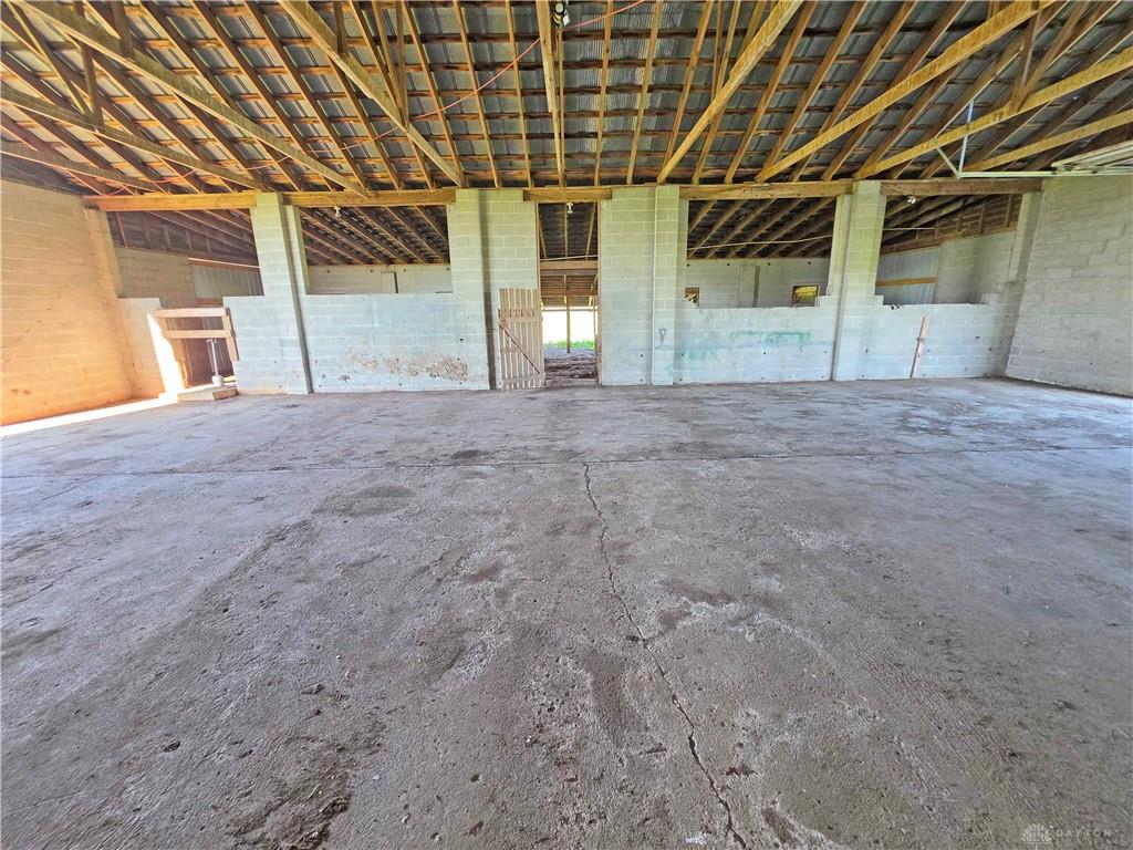 7001 Neil Property Photo 27