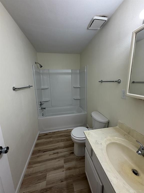 1647 Stewart 1645 Property Photo 11