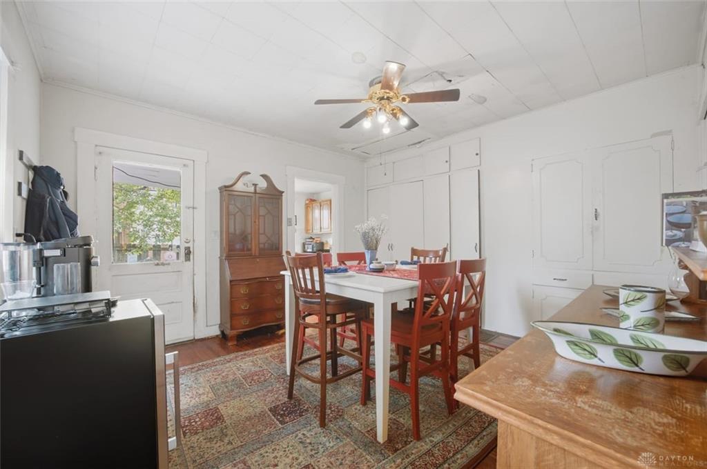 606 Oak Property Photo 16
