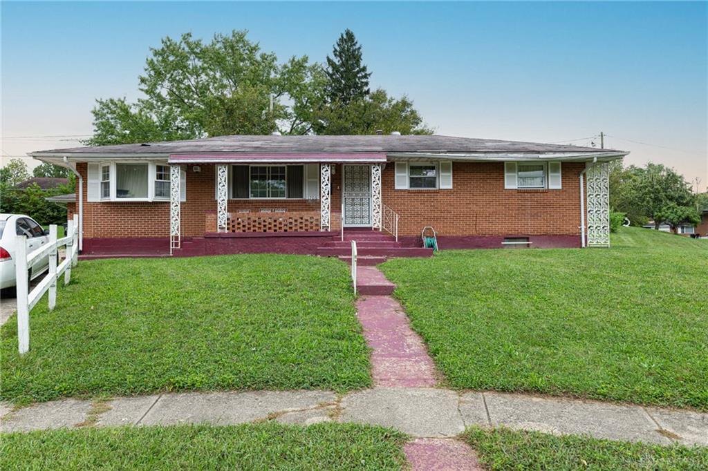 1706 Clovis Property Photo 1