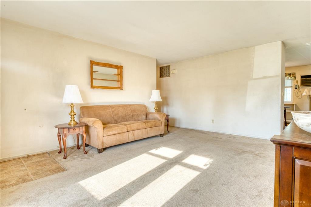 404 Bellaire Property Photo 4