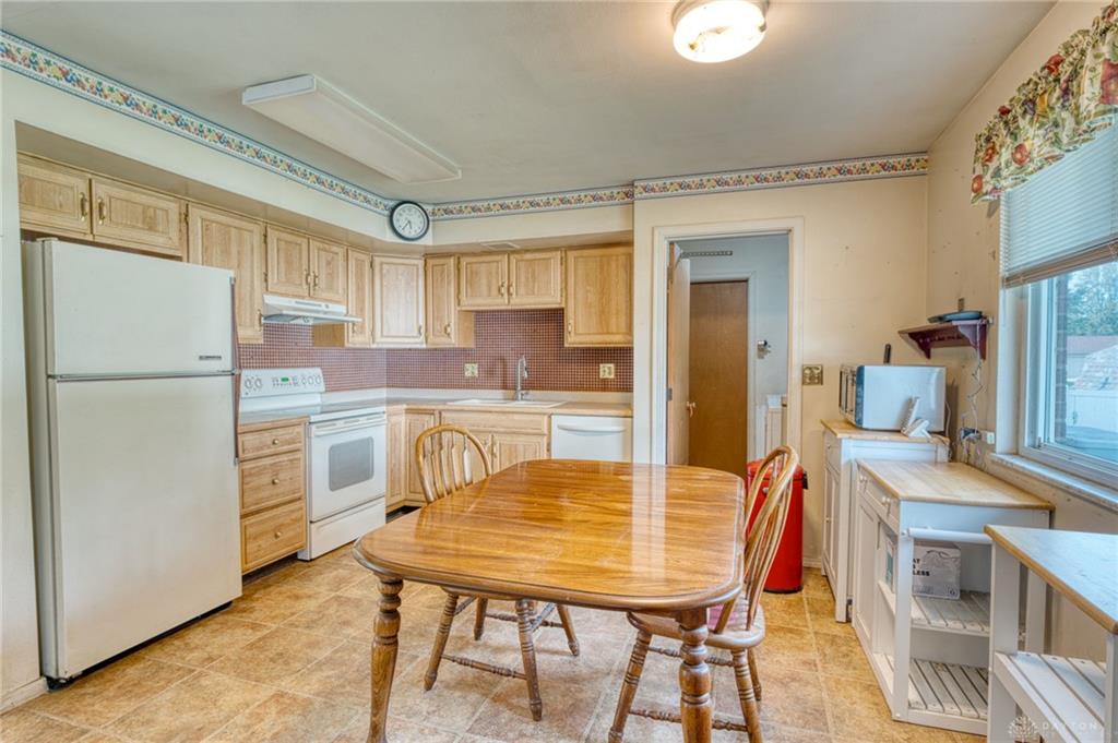 404 Bellaire Property Photo 7