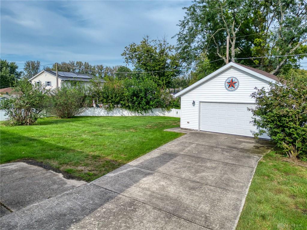 404 Bellaire Property Photo 17