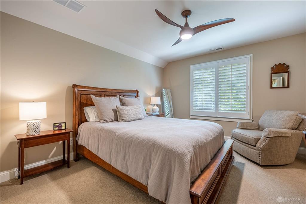4548 Royal Ridge Property Photo 41