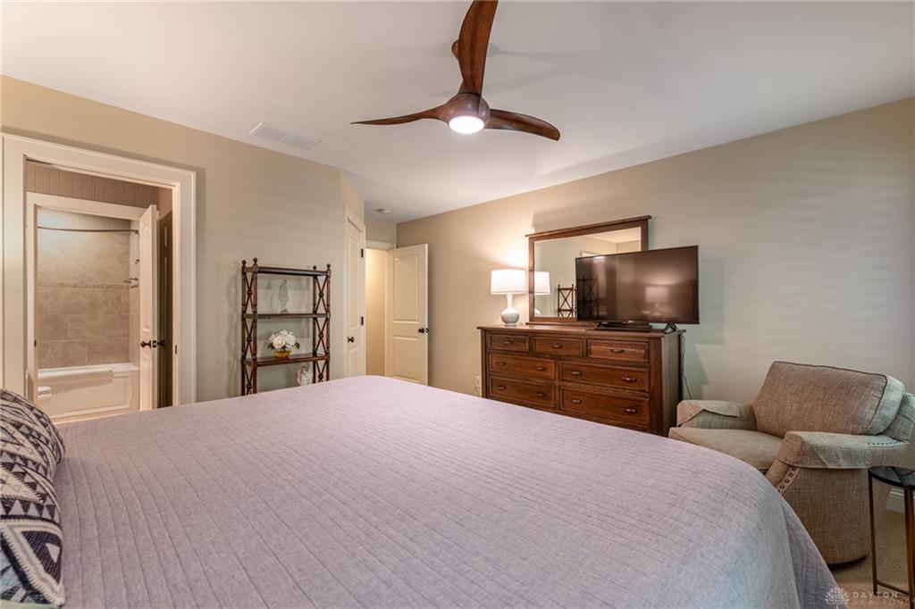 4548 Royal Ridge Property Photo 49