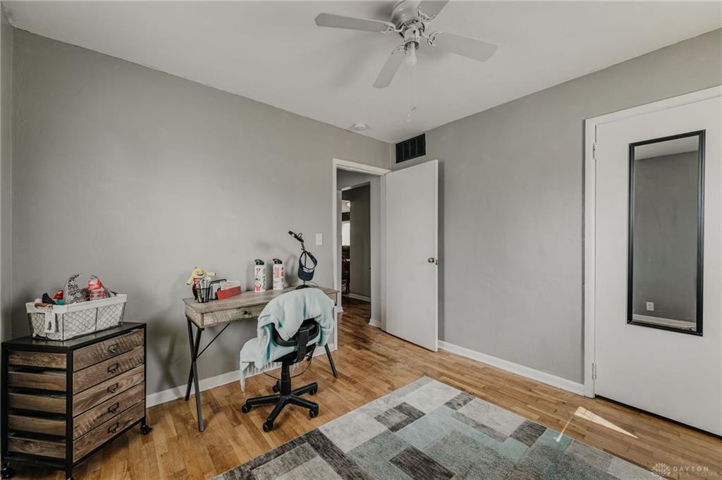 1328-1330 E Main Property Photo 21