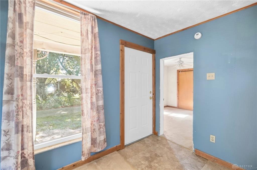 115 N State Property Photo 7