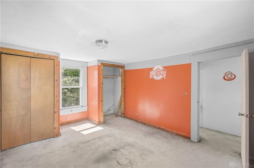 115 N State Property Photo 23