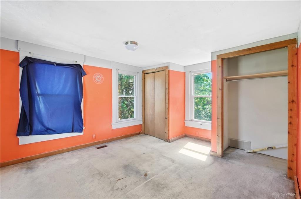 115 N State Property Photo 24