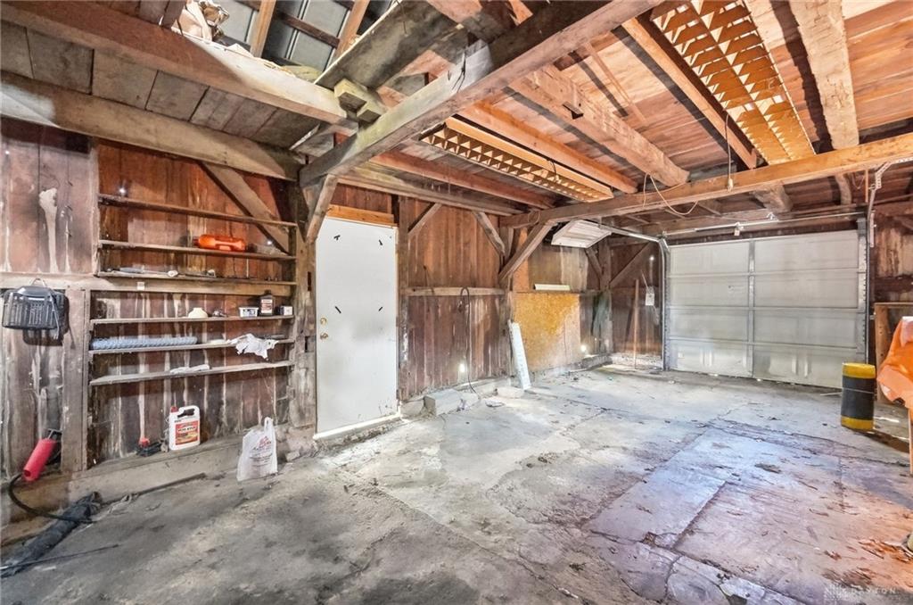 115 N State Property Photo 33