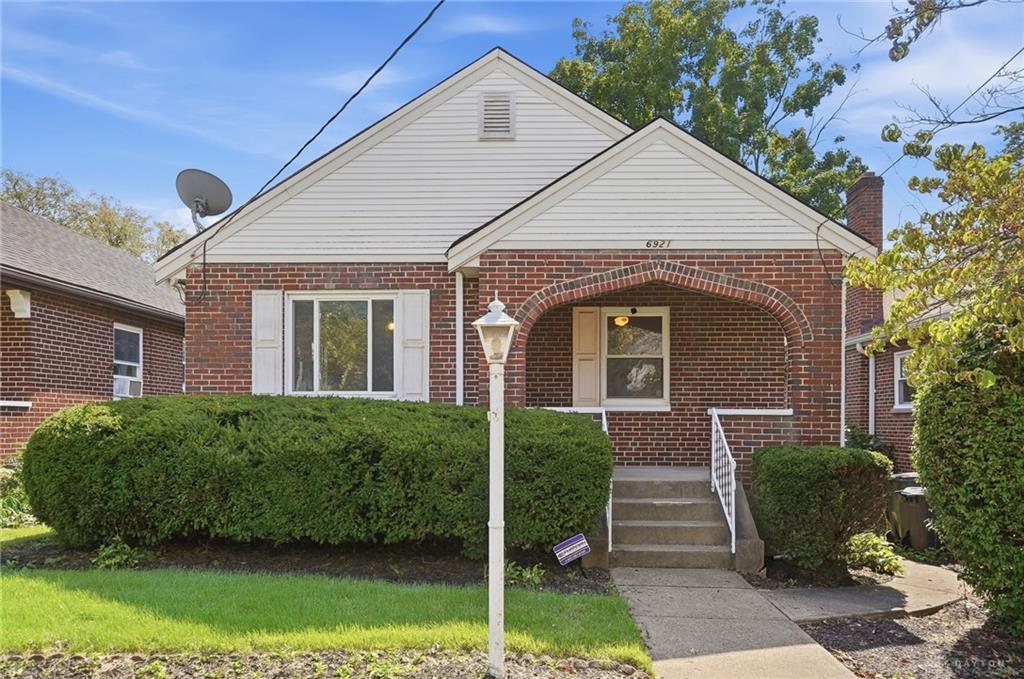 6921 Windward