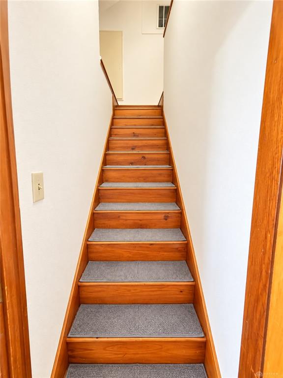 237 S State Property Photo 14