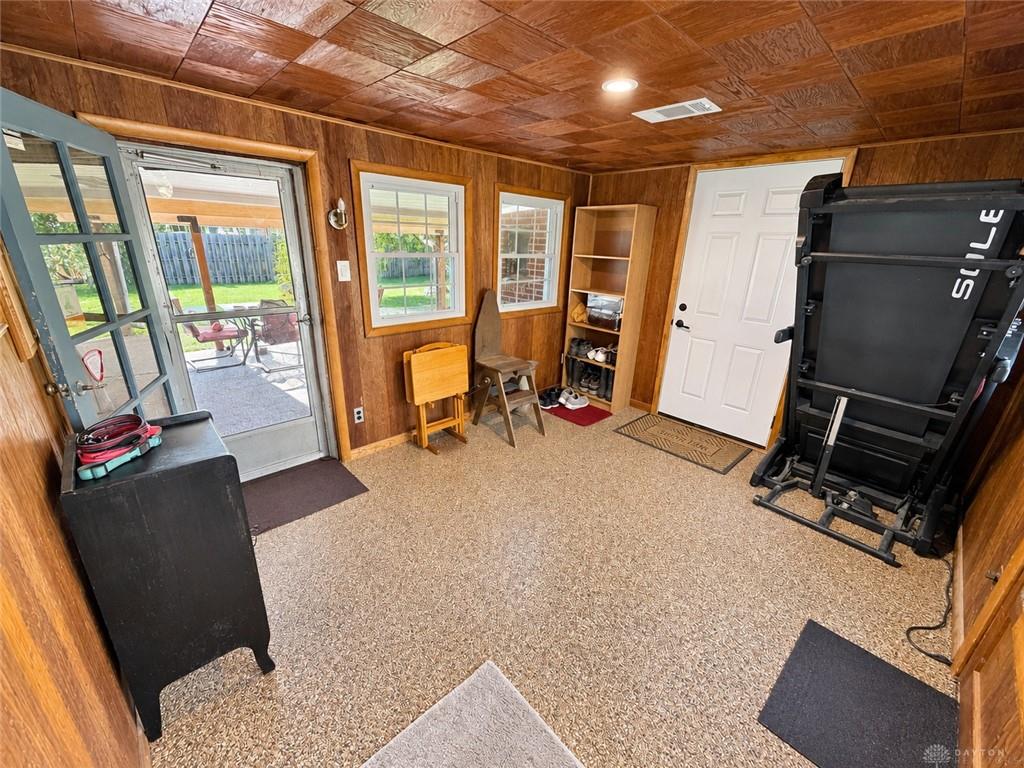 237 S State Property Photo 18