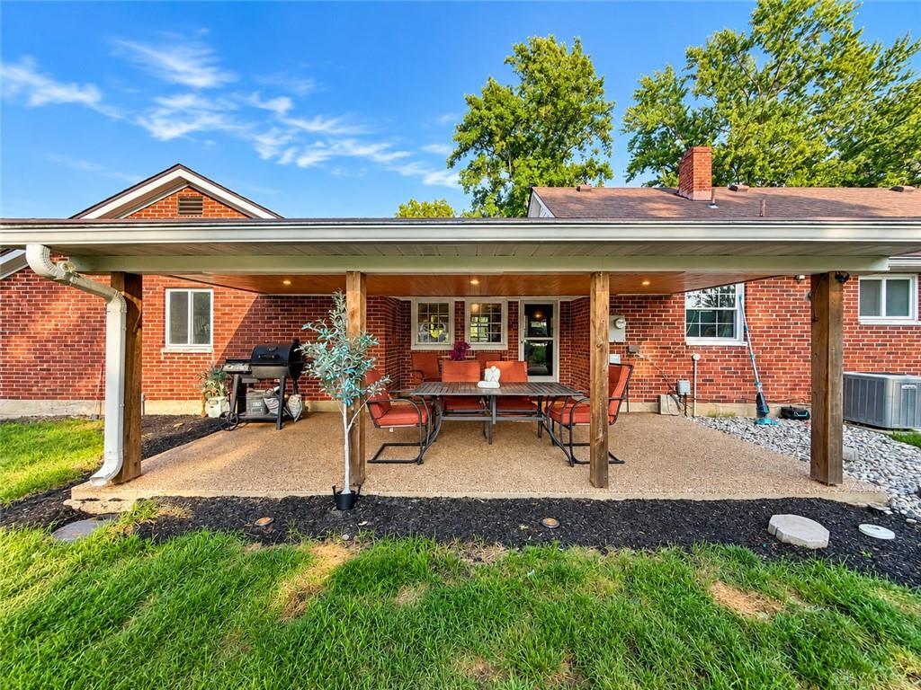237 S State Property Photo 19