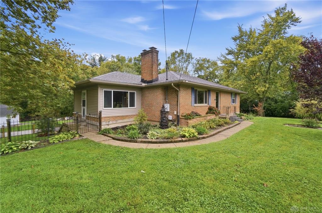312 E Salem Property Photo 1