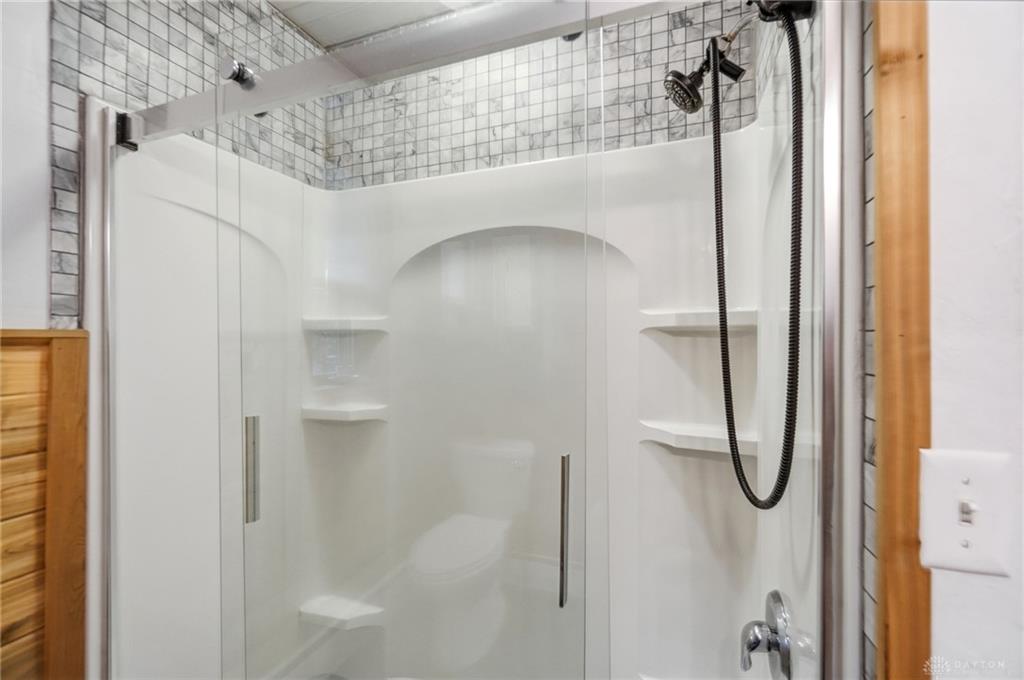 312 E Salem Property Photo 26
