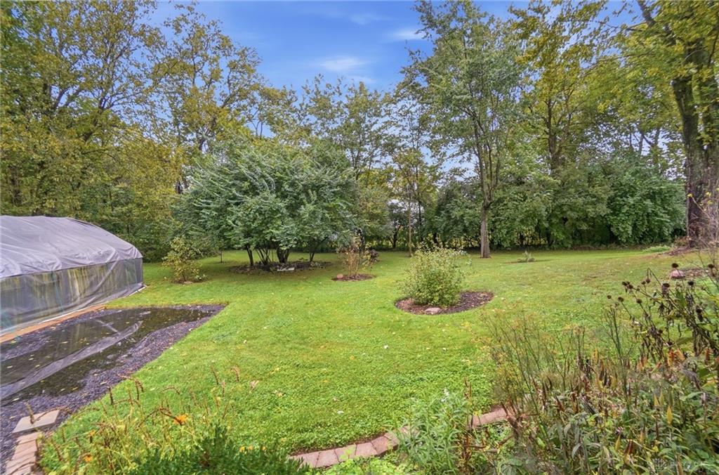 312 E Salem Property Photo 49