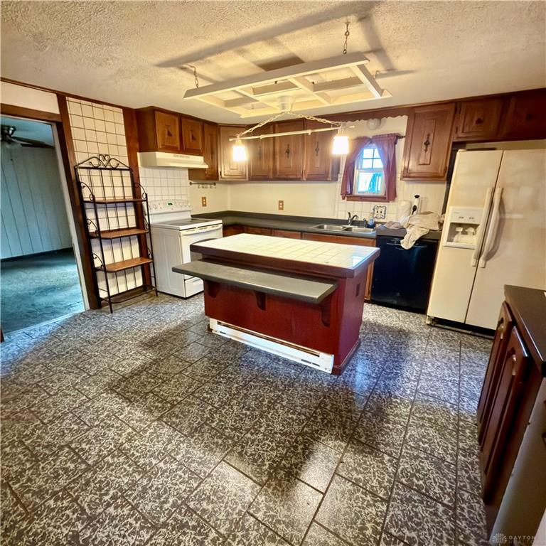 580 E Ward Property Photo 2