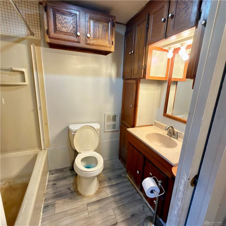 580 E Ward Property Photo 12