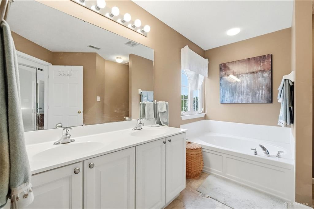 1386 Emily Beth Property Photo 34