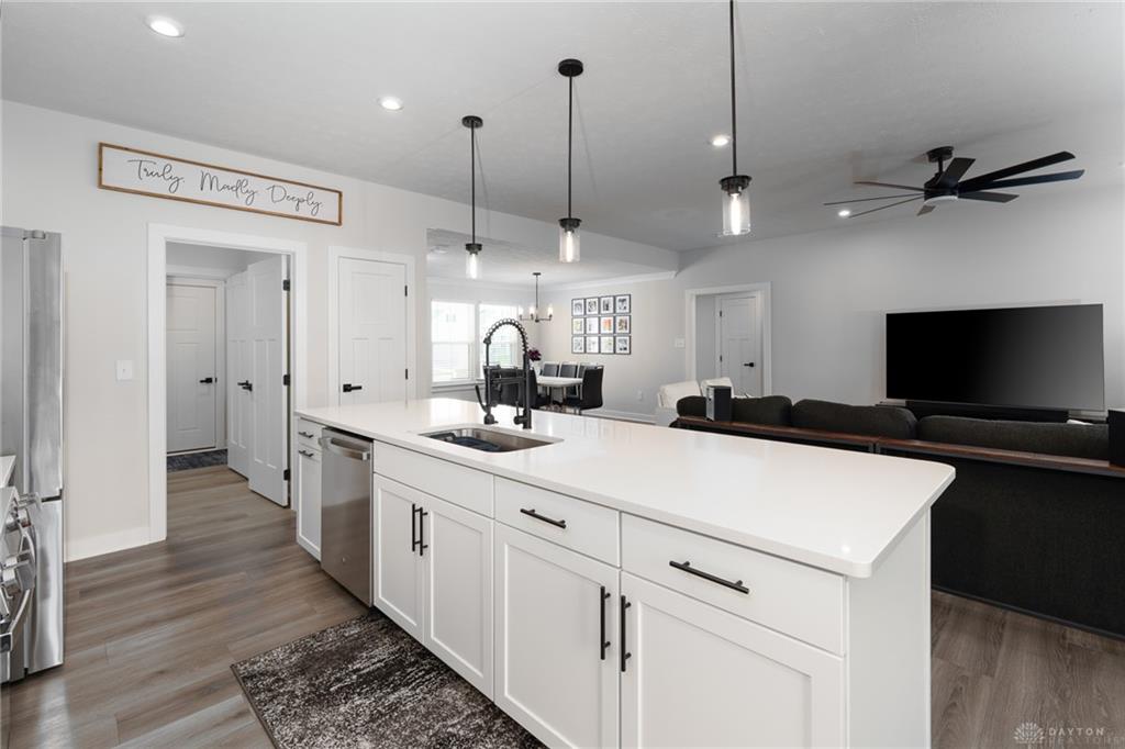 7371 Aldaron Property Photo 11