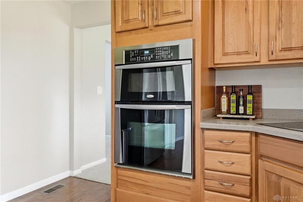 3977 Rexford Property Photo 19