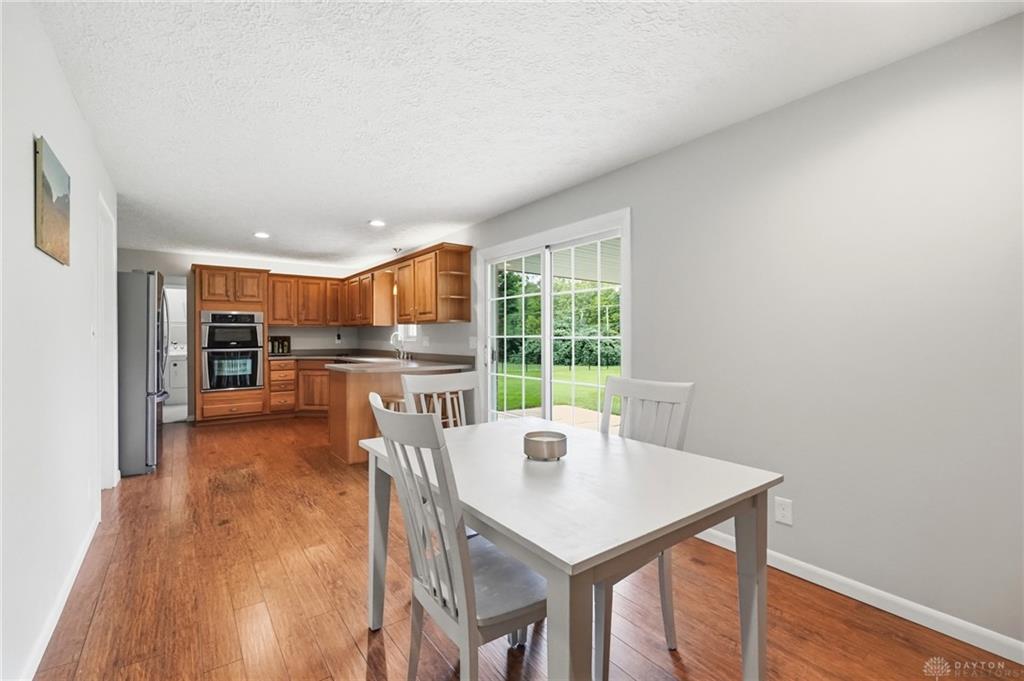 3977 Rexford Property Photo 24