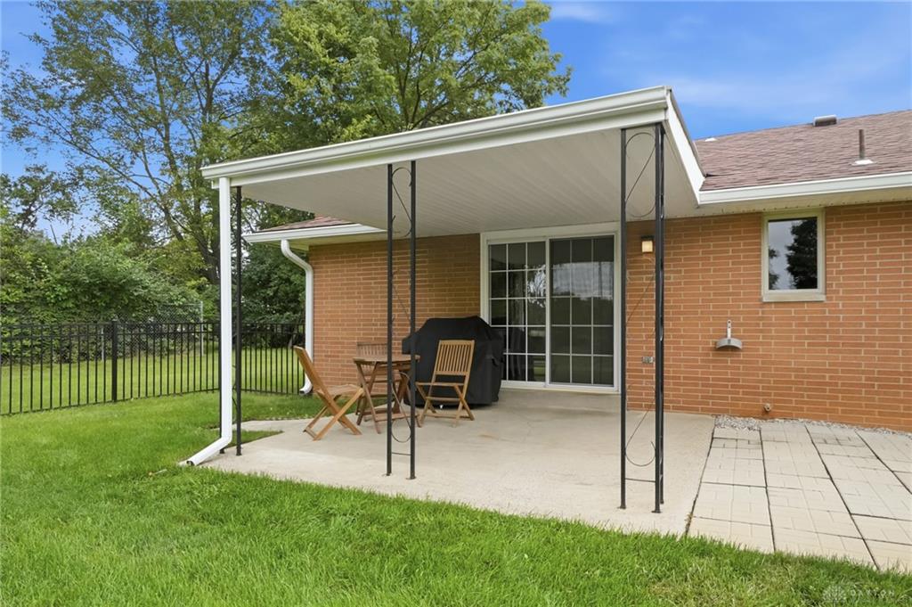3977 Rexford Property Photo 39