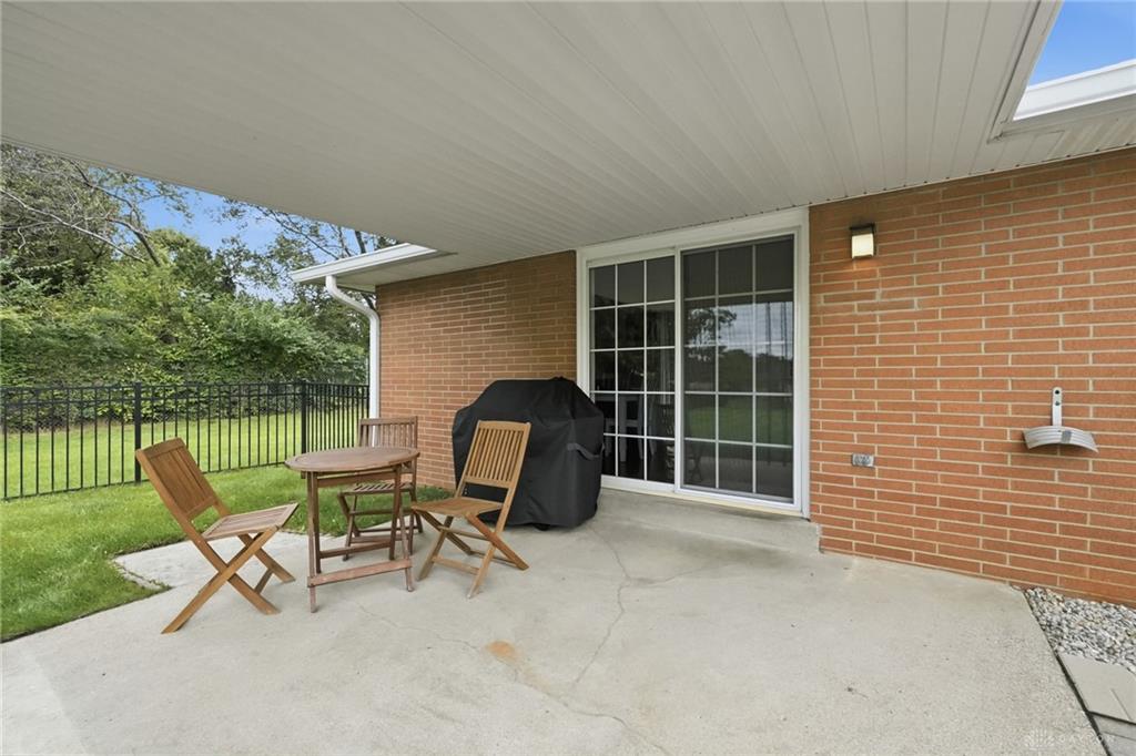 3977 Rexford Property Photo 40