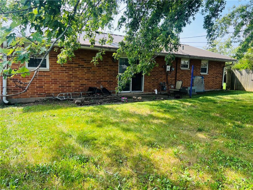103 E Caramel Property Photo 4