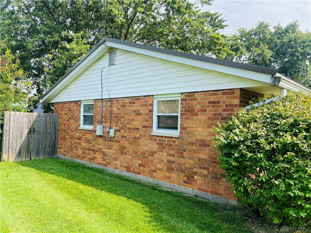103 E Caramel Property Photo 5