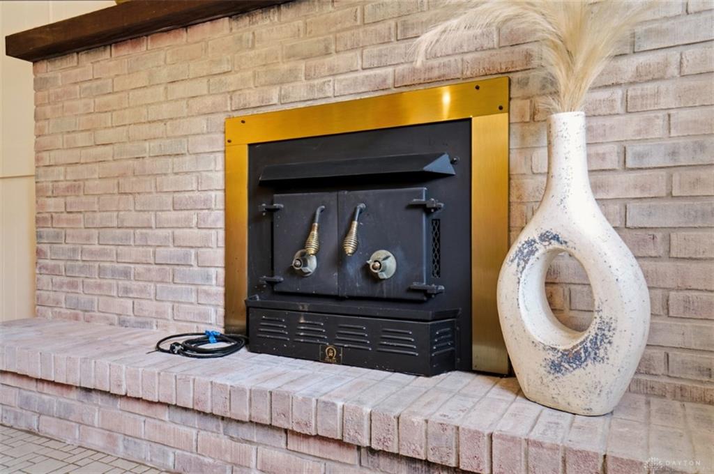 1386 Stone Property Photo 24