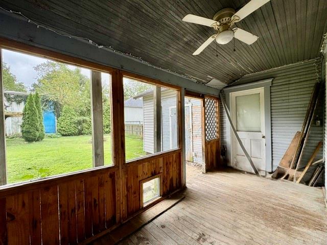 207 W Monument Property Photo 12