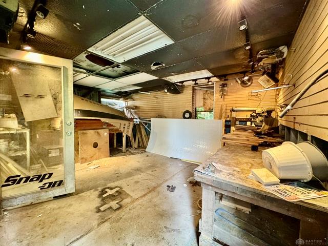 207 W Monument Property Photo 70