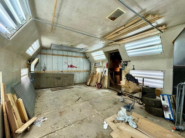 207 W Monument Property Photo 73