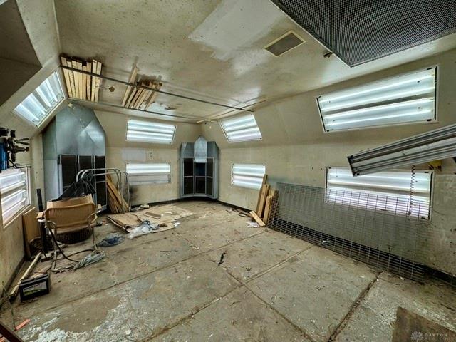 207 W Monument Property Photo 74
