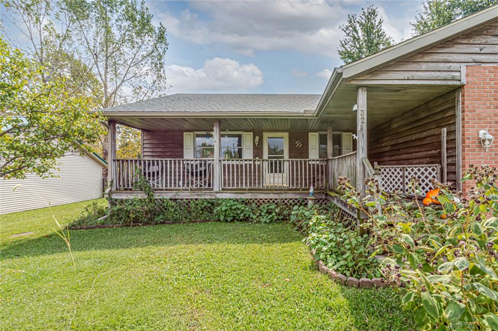 32 Valhalla Property Photo 2