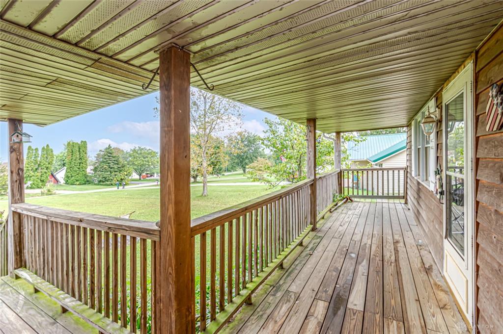 32 Valhalla Property Photo 4