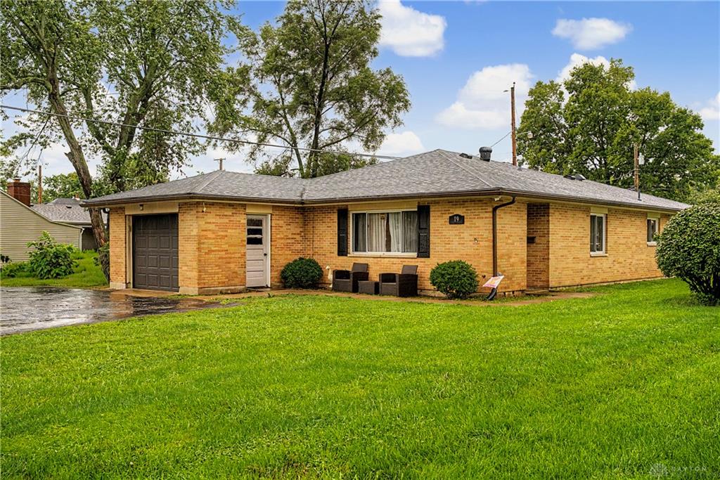 19 Gloria Property Photo 2