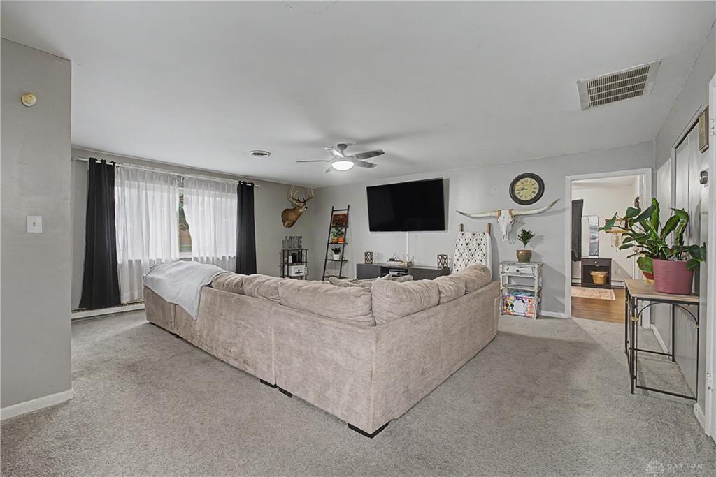 19 Gloria Property Photo 5