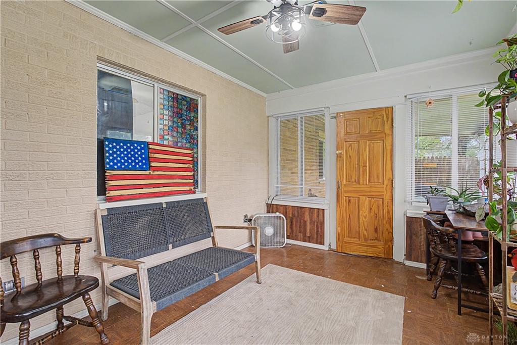 19 Gloria Property Photo 12