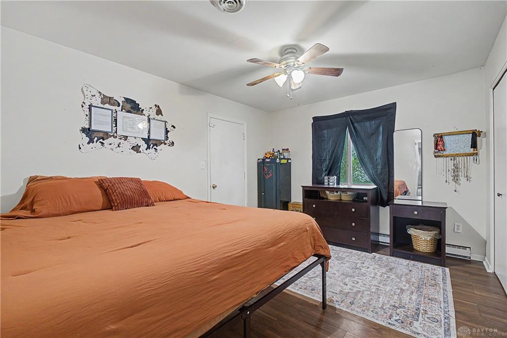 19 Gloria Property Photo 16