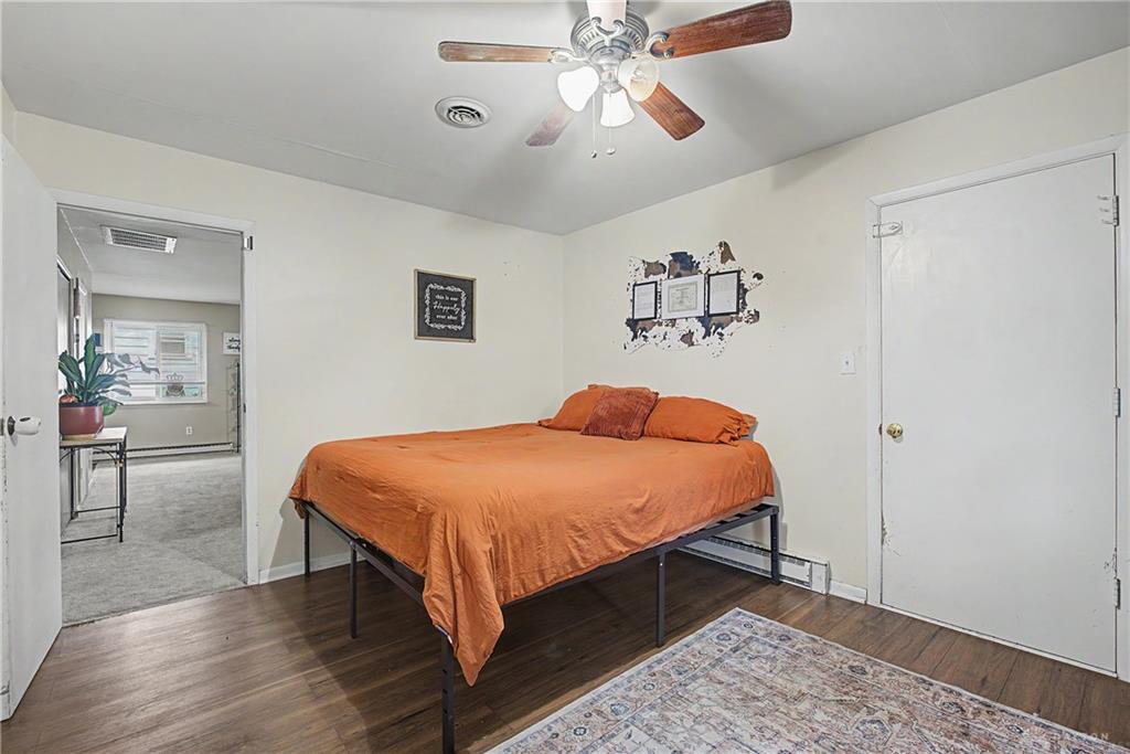 19 Gloria Property Photo 17