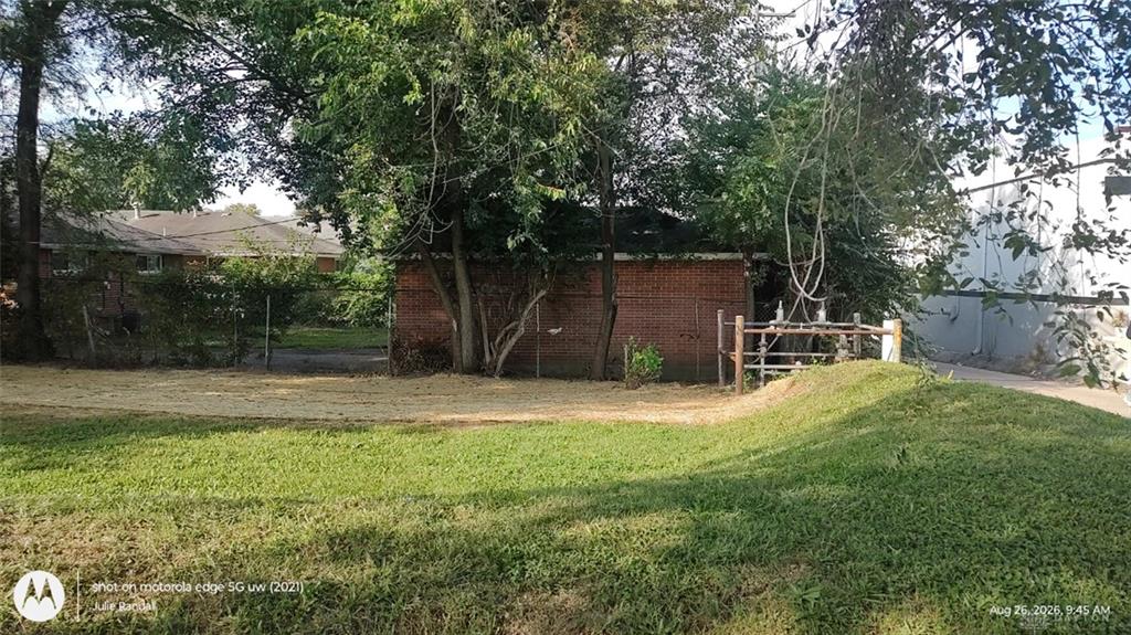 2800 Winwood Property Photo 4