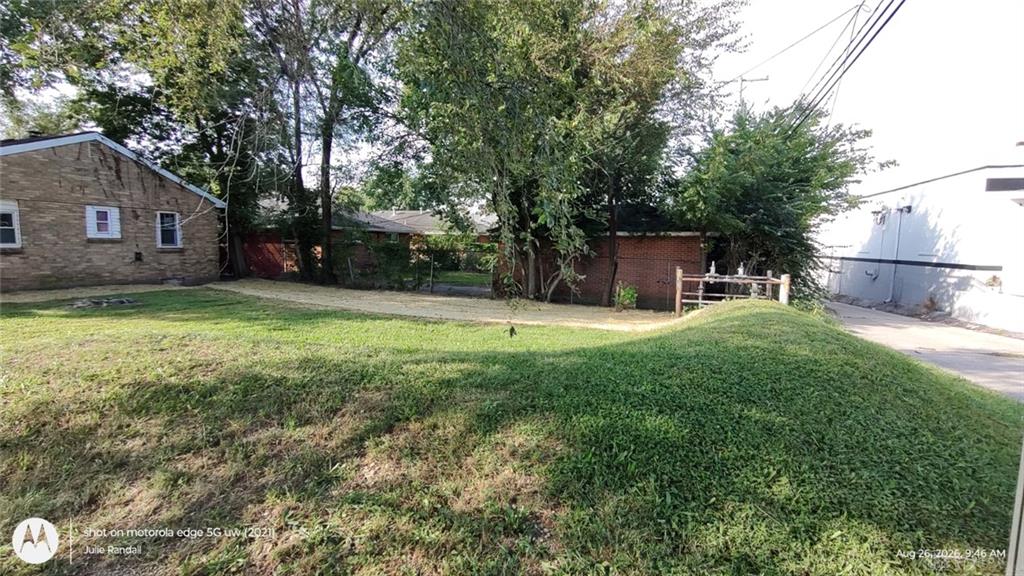 2800 Winwood Property Photo 5