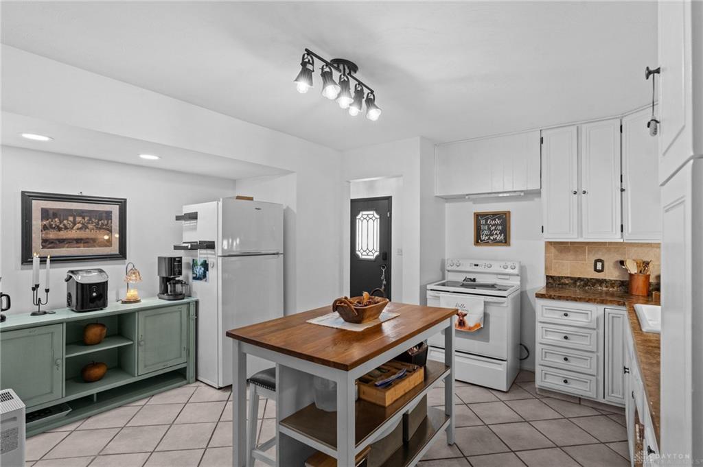 20 Walnut Property Photo 12