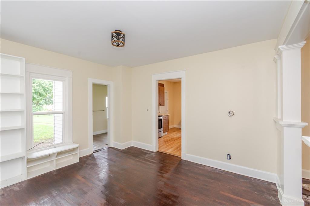 110 N Sutphin Property Photo 15