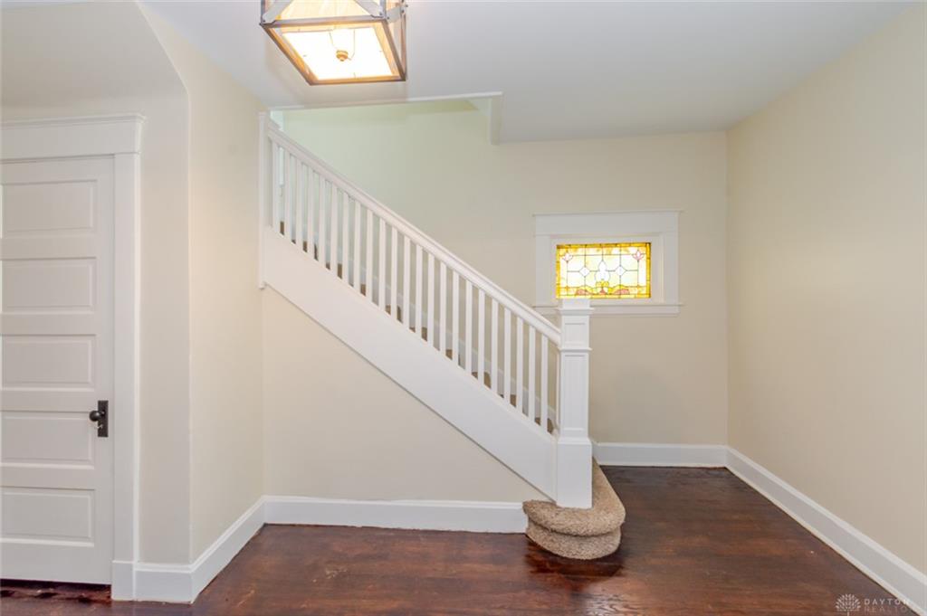 110 N Sutphin Property Photo 19