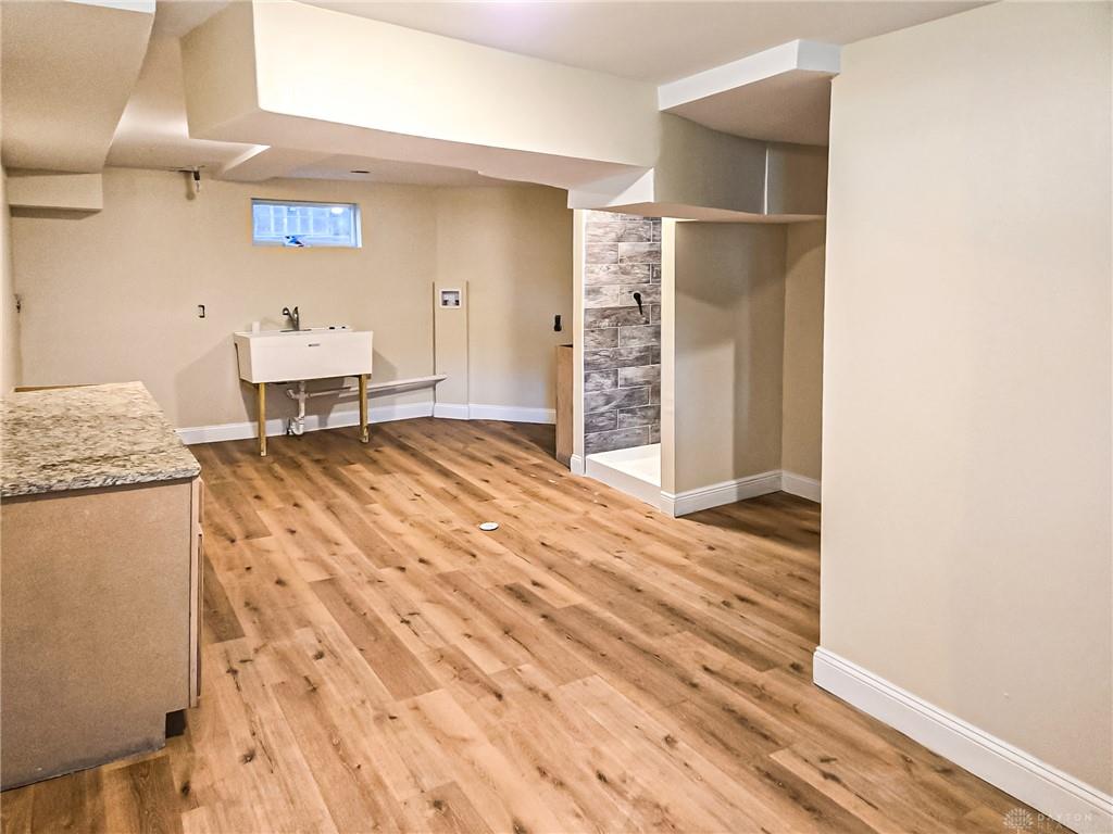 110 N Sutphin Property Photo 33