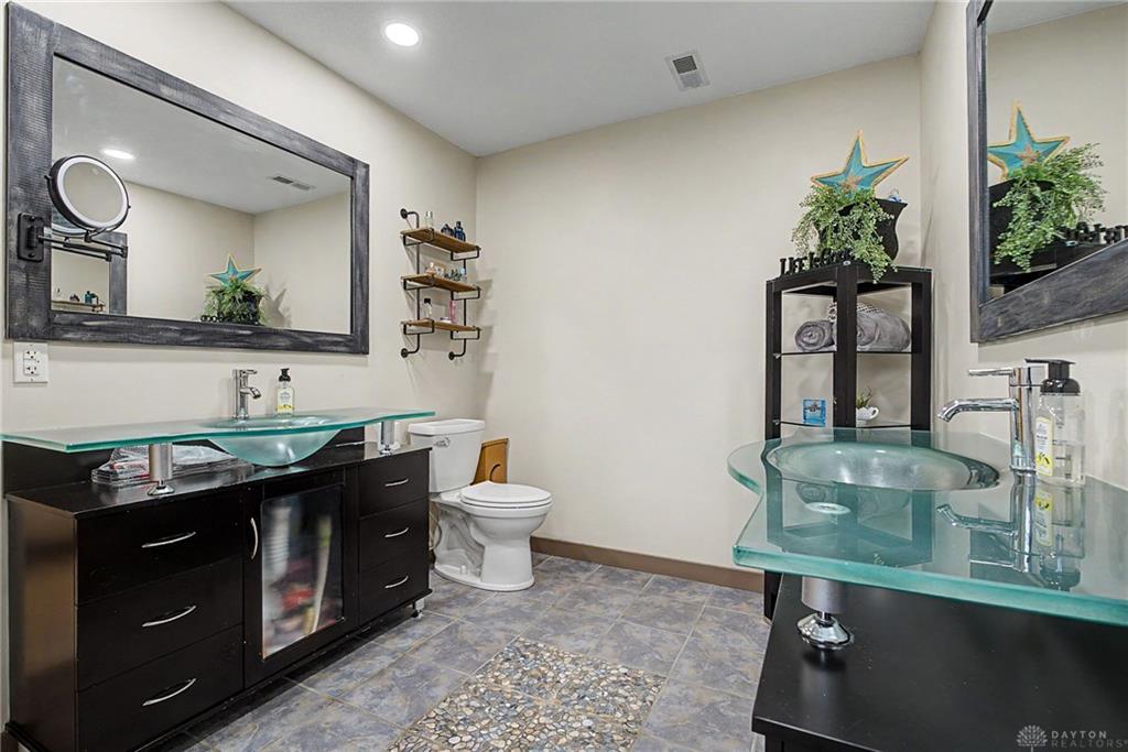 2742 Greenridge Property Photo 12